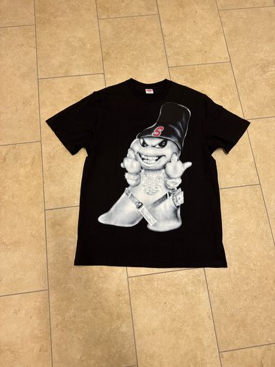 Supreme snowman