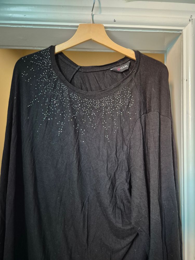 Other  Yoours  colthin g Black Long Sleeve Top product image
