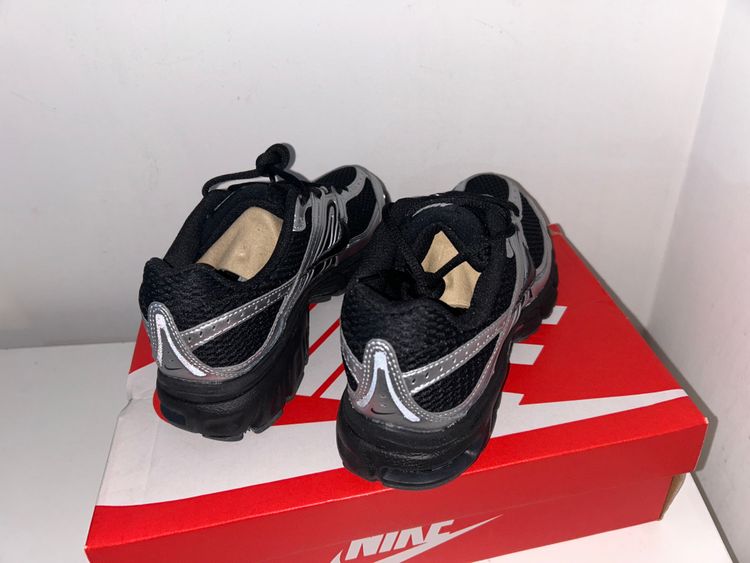 Nike Black And Silver Running Shoes image 5