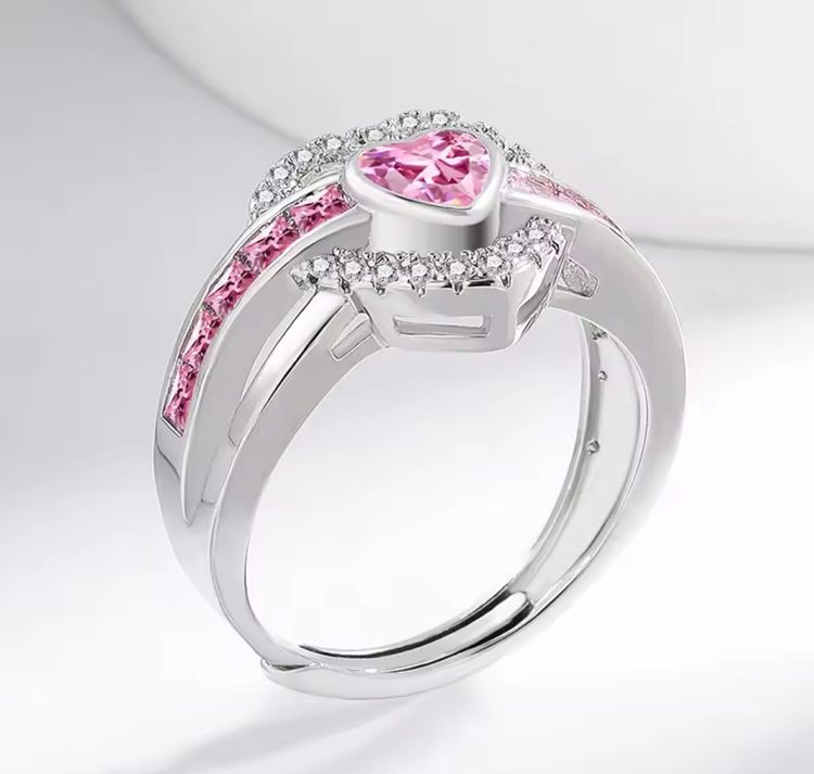 Immagine di Silver Ring With Pink Heart-Shaped Gemstone And Clear Stones 3