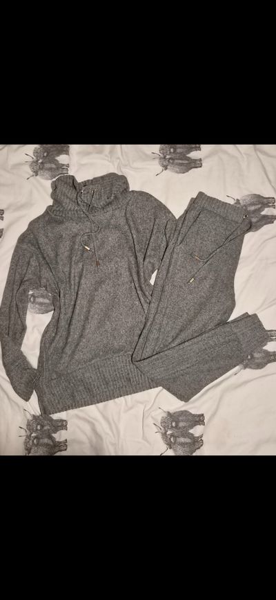 Grey Knitted Sweater And Joggers lounge Set size 8