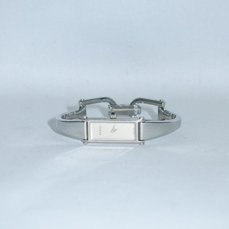 Gucci 1500 L Silver Watch White Dial 8