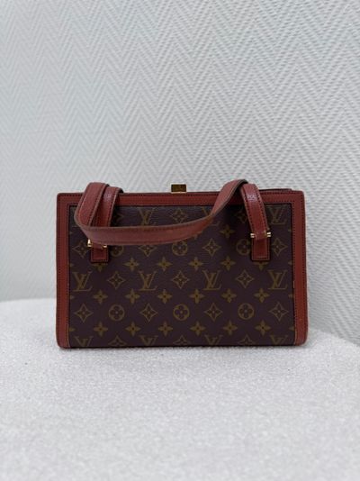 Louis Vuitton Monogram Sac Bavolet