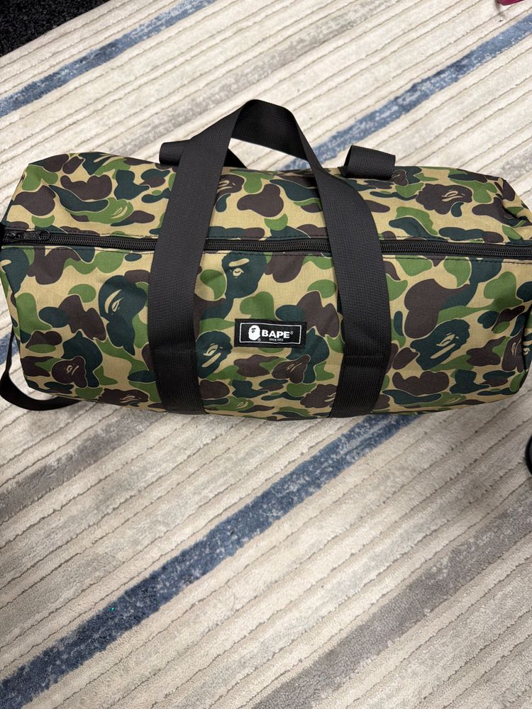GREEN BAPE DUFFEL 