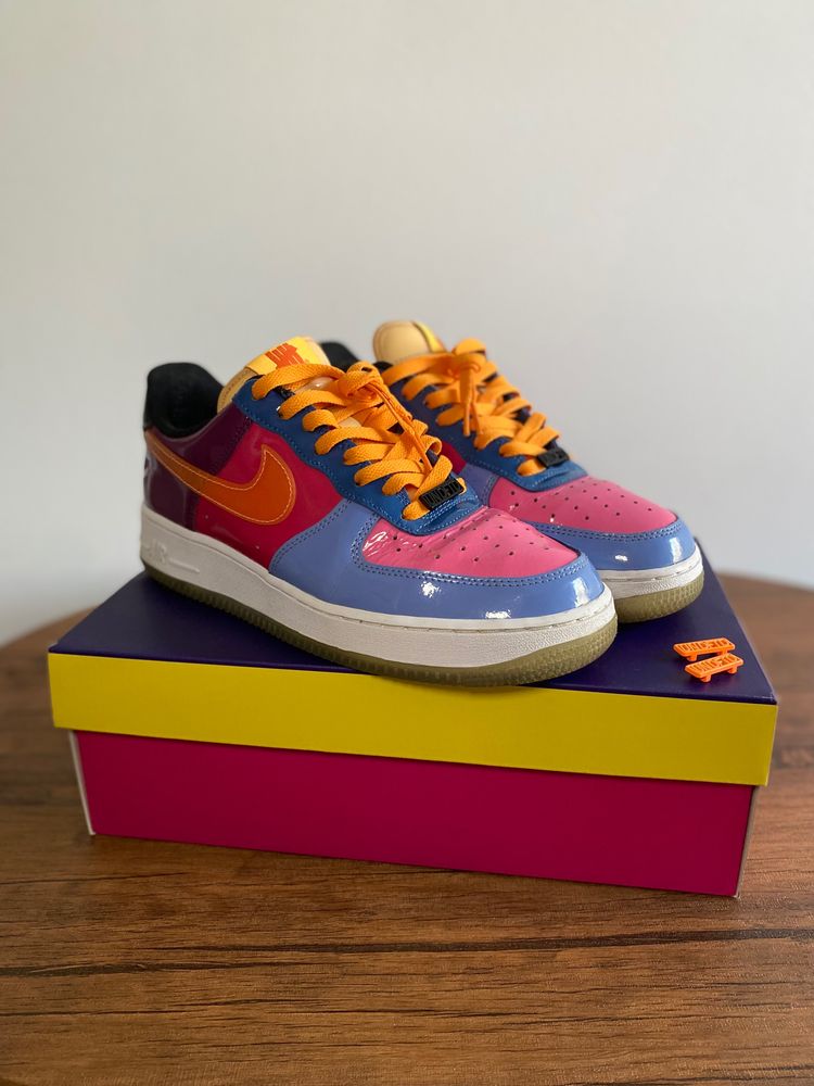 Multicolor Low-Top Sneakers