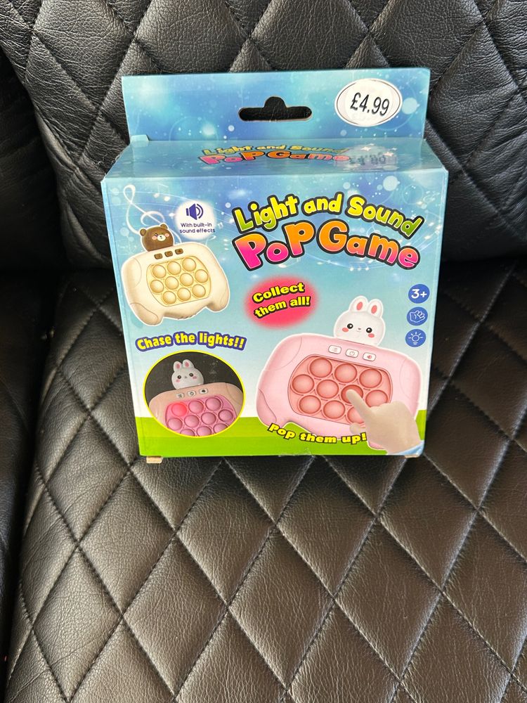 Light And Sound Pop Game