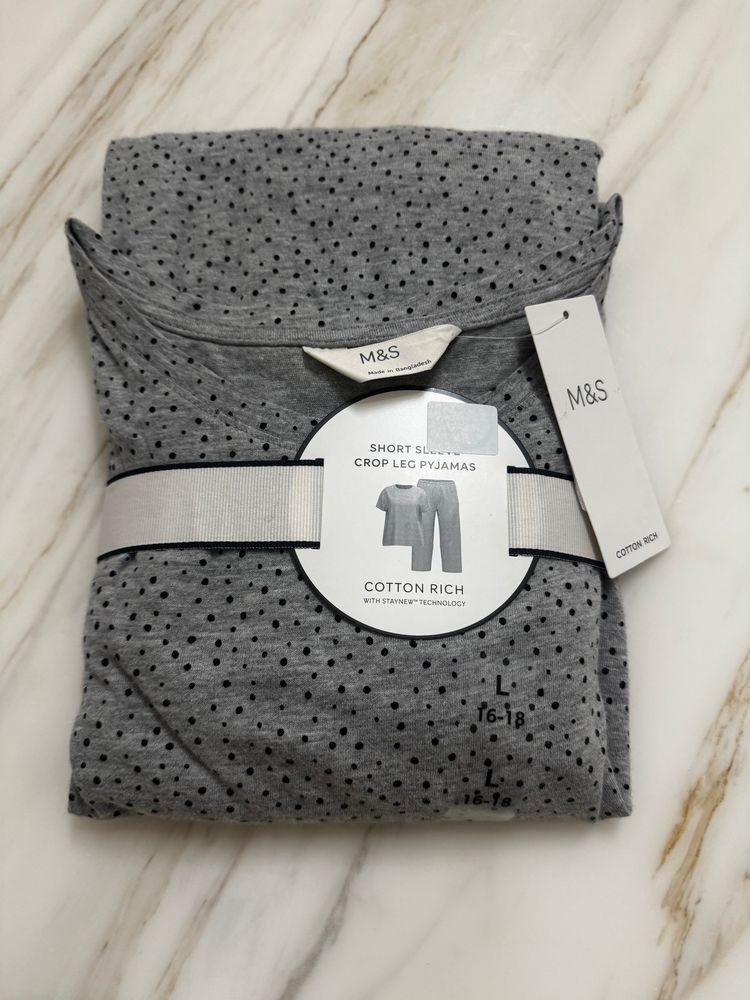 M&S Short Sleeve Crop Leg Pyjamas image 1