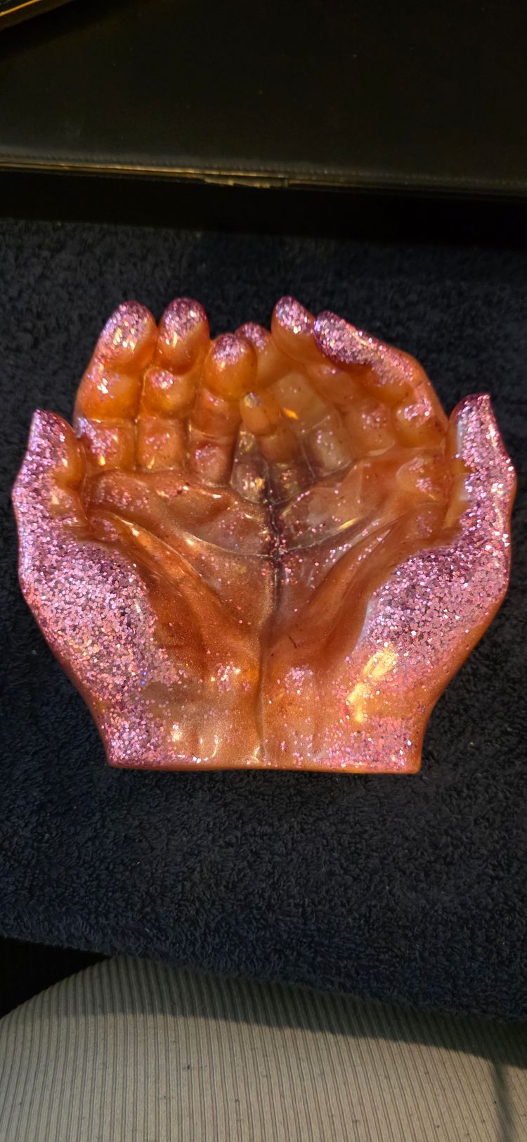 PRISONER A8342AM ARTWORK OF HIS HANDS. CALLED THE HANDS OF JUSTICE 