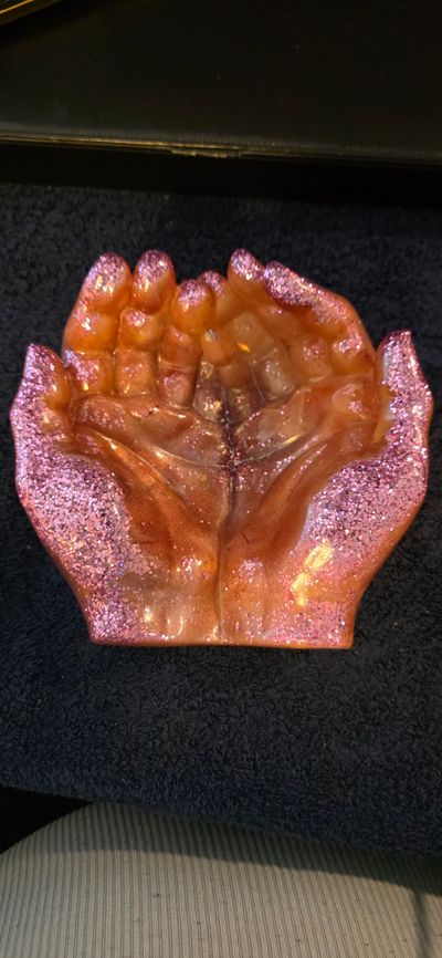 PRISONER A8342AM ARTWORK OF HIS HANDS. CALLED THE HANDS OF JUSTICE