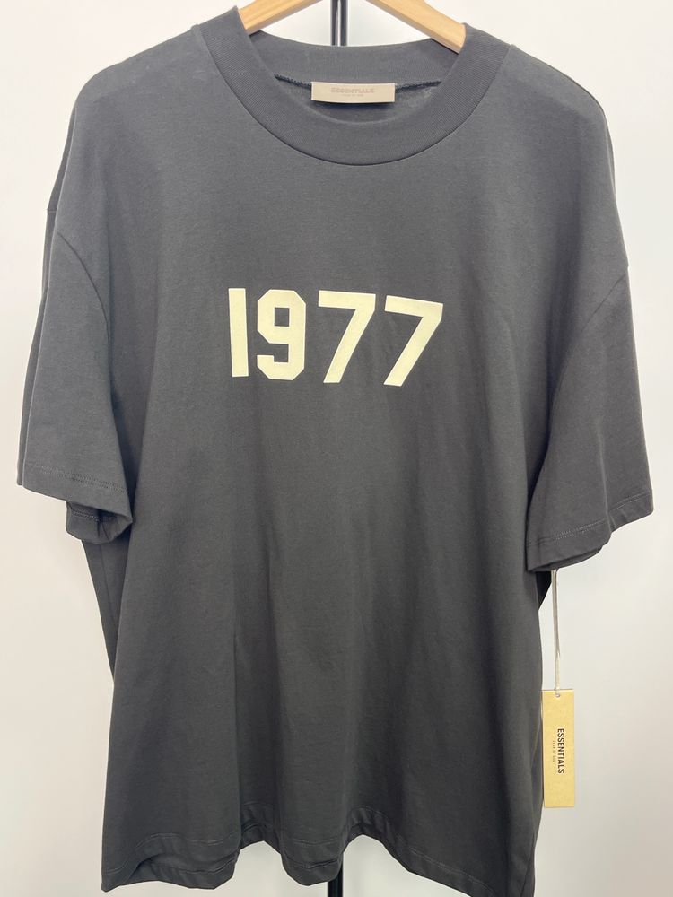 Other Black T-Shirt With 1977 Print product image