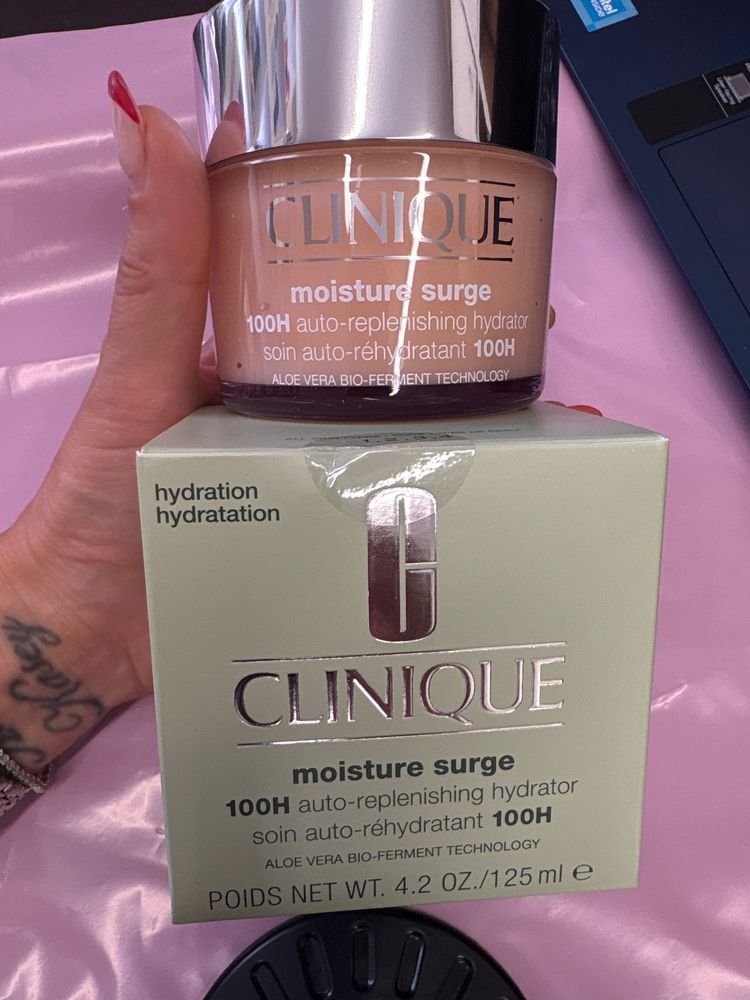 Clinique Moisture Surge 100H Auto-Replenishing Hydrator