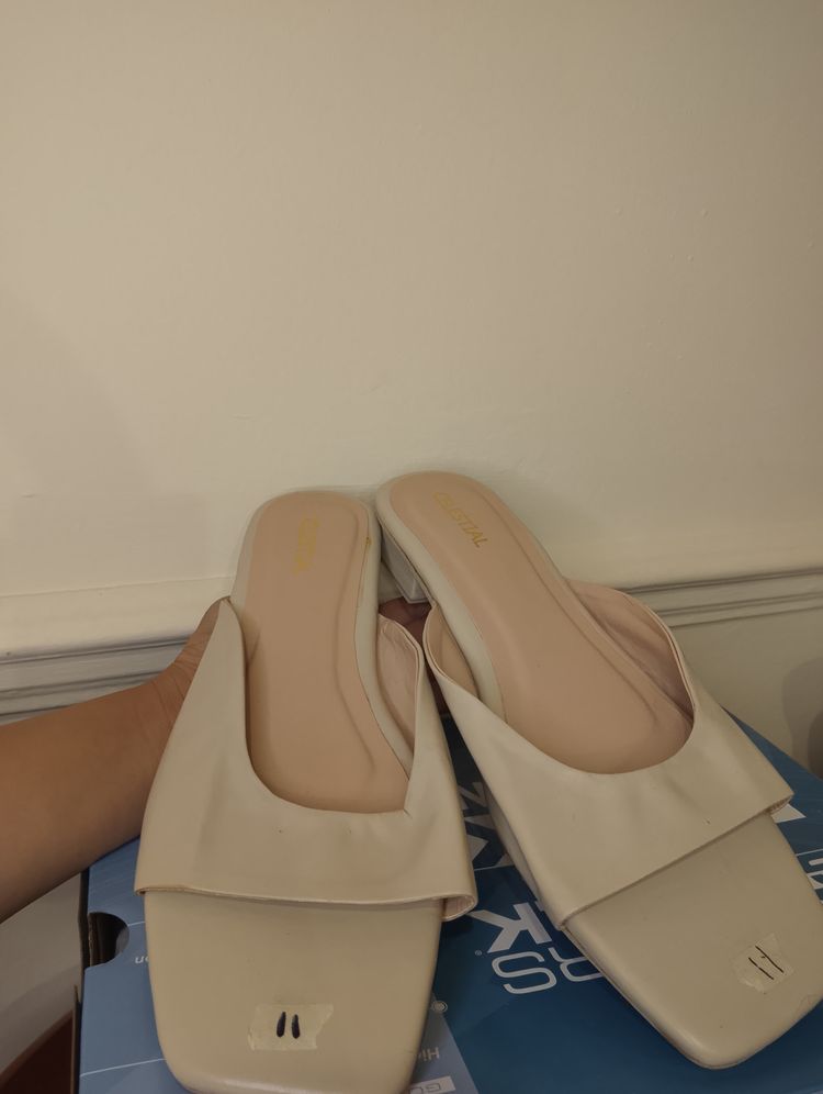 Cosmopolitan Women'S Slip-On Sandals imagen 2