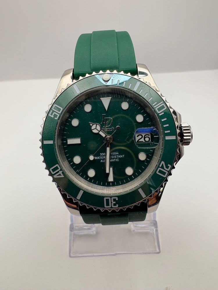 Other Green Wristwatch With Rubber Strap product image