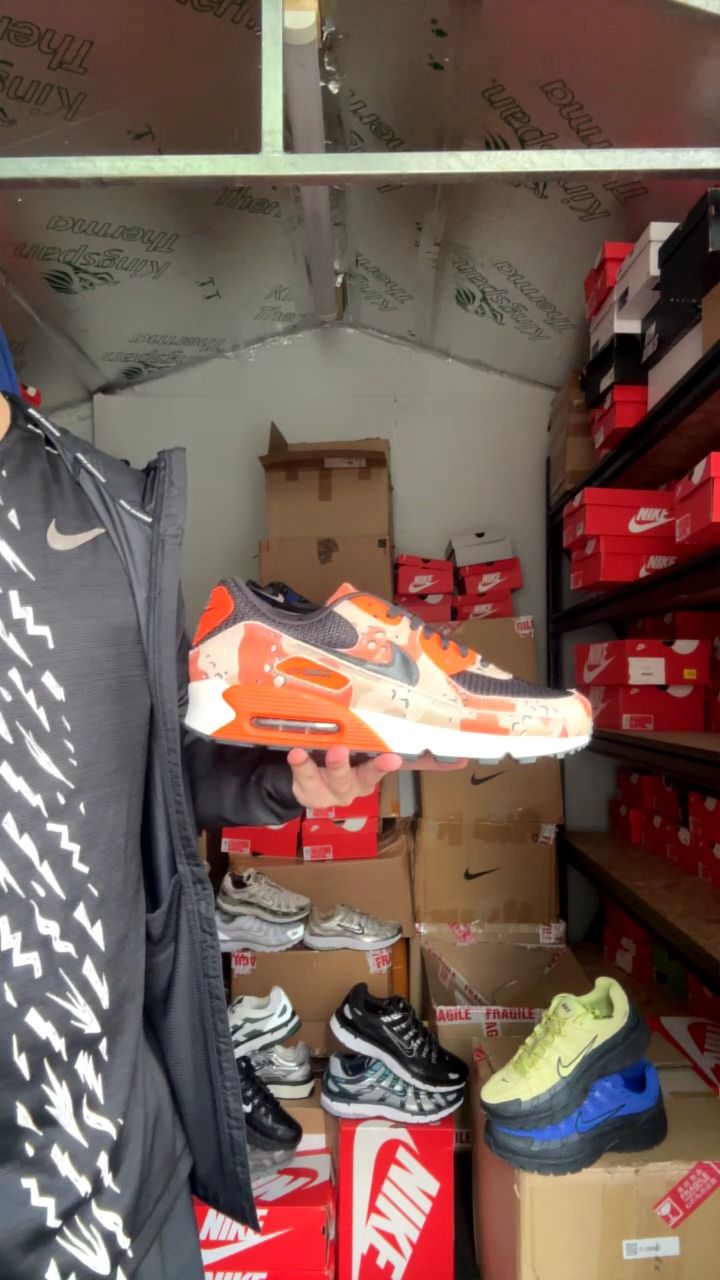 Nike nike air max 90 new size 9.5  product image