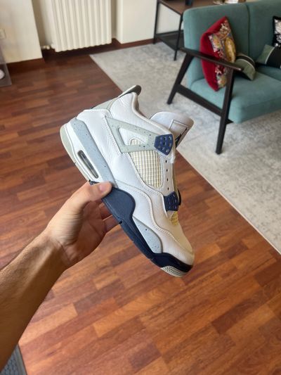 Jordan 4 Midnight Navy 42.5 Usata No Box