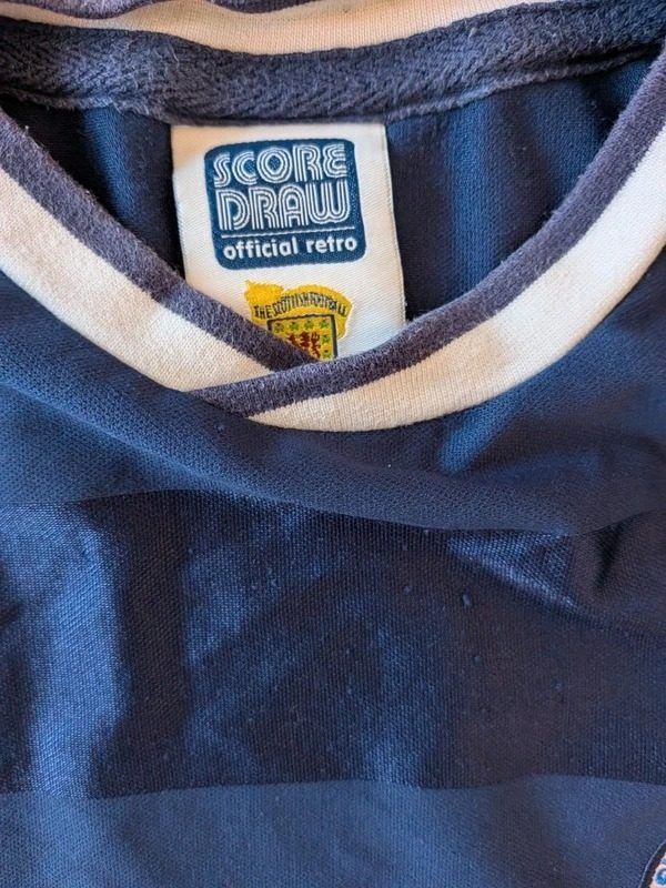 Score Draw Retro Football Shirt imagen 2