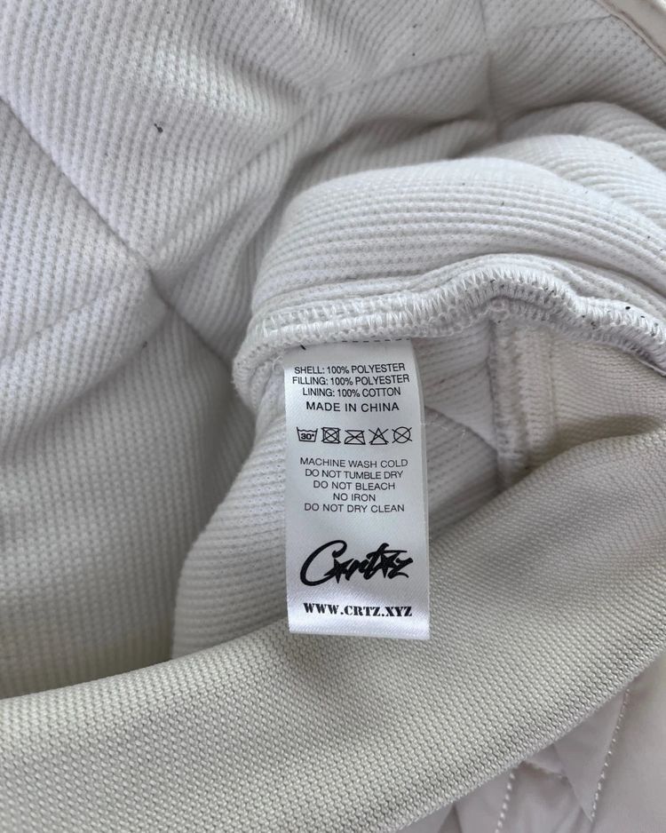 Corteiz HMP Quilted Bomber Off-White – L image 5