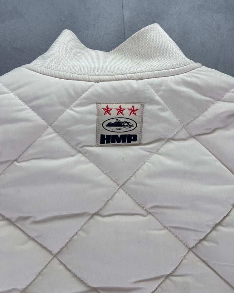Corteiz HMP Quilted Bomber Off-White – L image 6