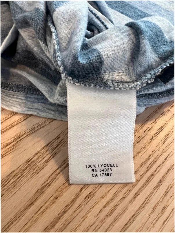 Banana Republic Striped Lyocell 3/4 Sleeve Top 9