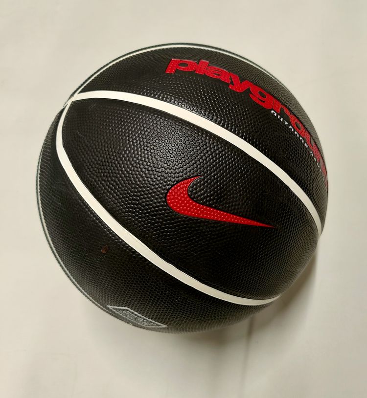 Nike Basketball PLAYGROUND 