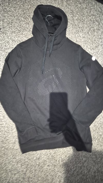 Mens M asics hoodie SMALL MARK ON FRONT