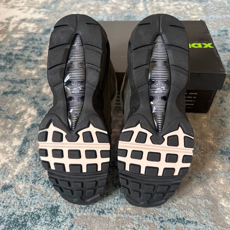 Nike Air Max 95 pink foam obraz 4
