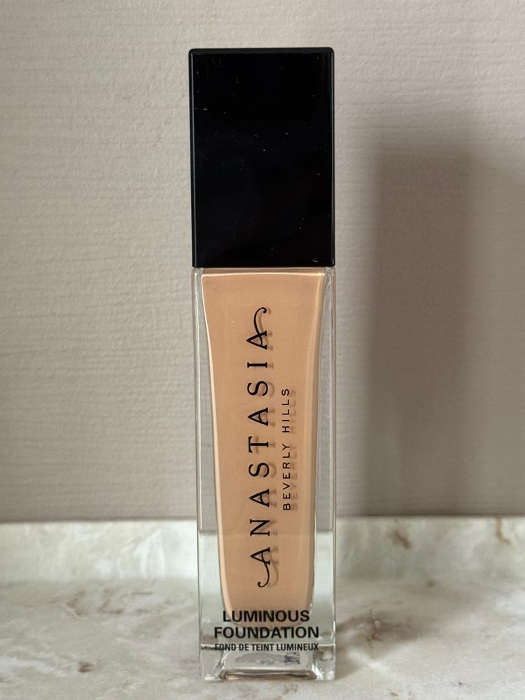 Anastasia Beverly Hills Luminous Foundation