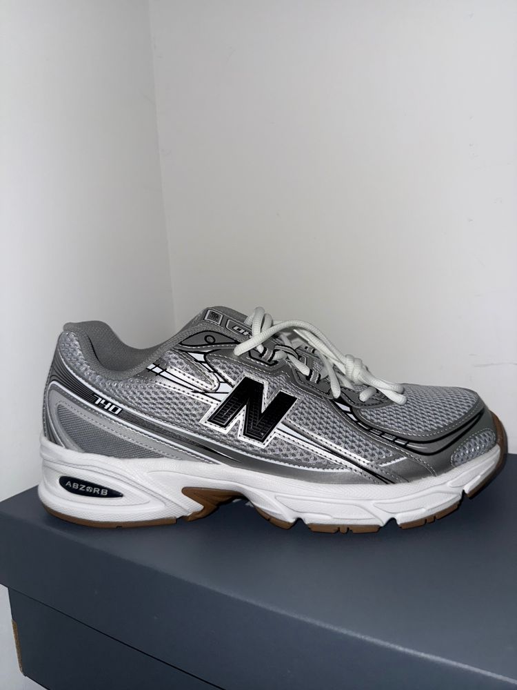 New Balance 740 Running Shoe