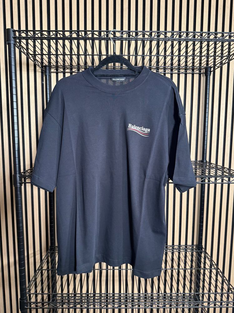 B155 Balenciaga Black  T-Shirt Brand New 