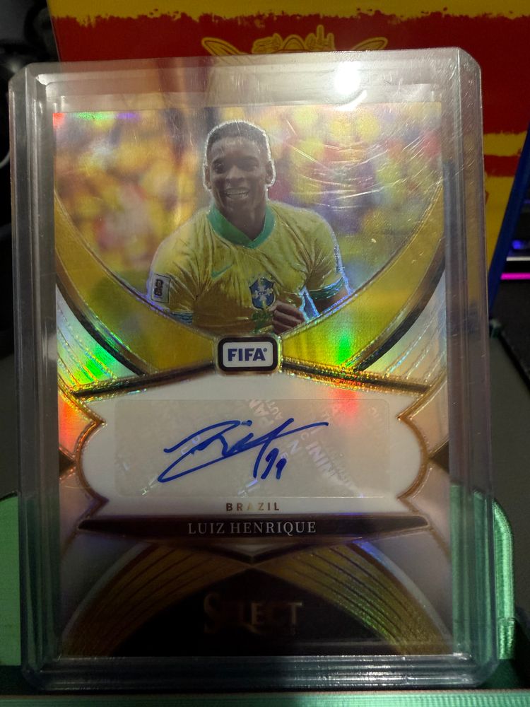 Fifa Brazil Luiz Henrique Autographed Soccer Card