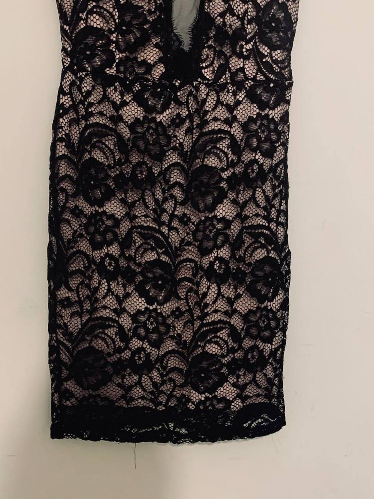 Black Lace Sleeveless Dress 2