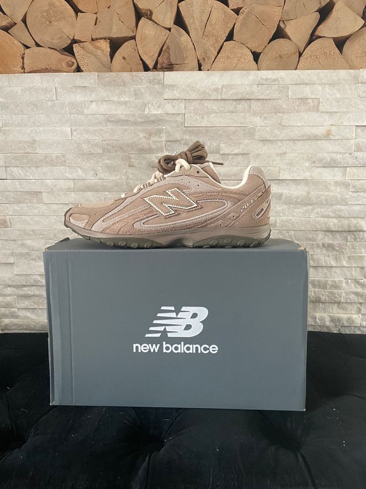 New Balance 204 L Brown Sneakers 