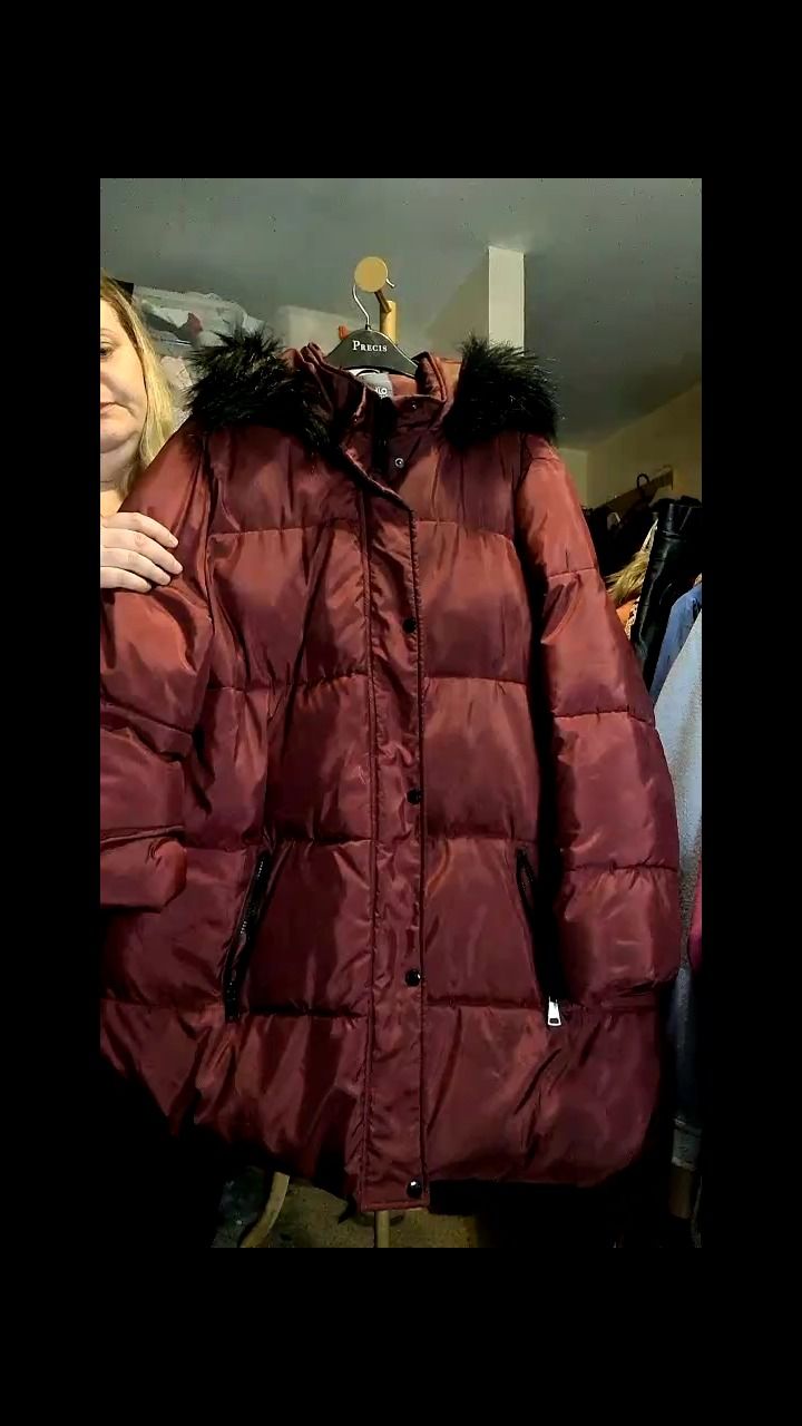 Studio Studio outterwear - size 24 - Burgundy - preloved - faux fur lined hood product image