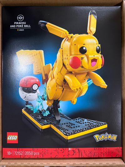 Lego Pikachu And Poké Ball Set
