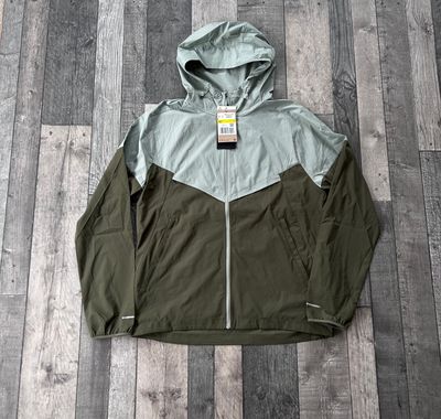 Nike Dri-Fit Repel Packable Windrunner ‘Jade Horizon’ - FB7540370 - Size Small Medium
