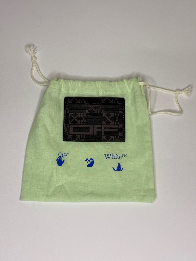 Off-White Monogram Simple Card Holder firmato Off-White nella colorazione iconica Black/Dark Grey obraz 3