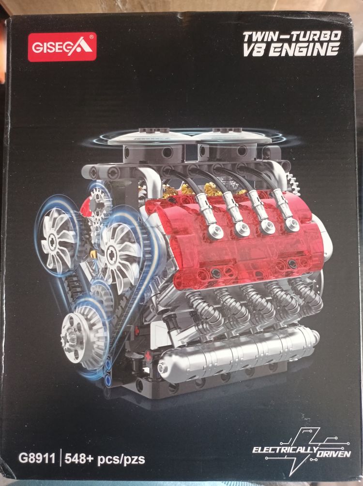 Motor powered Twin-Turbo V8 Engine Model brick set