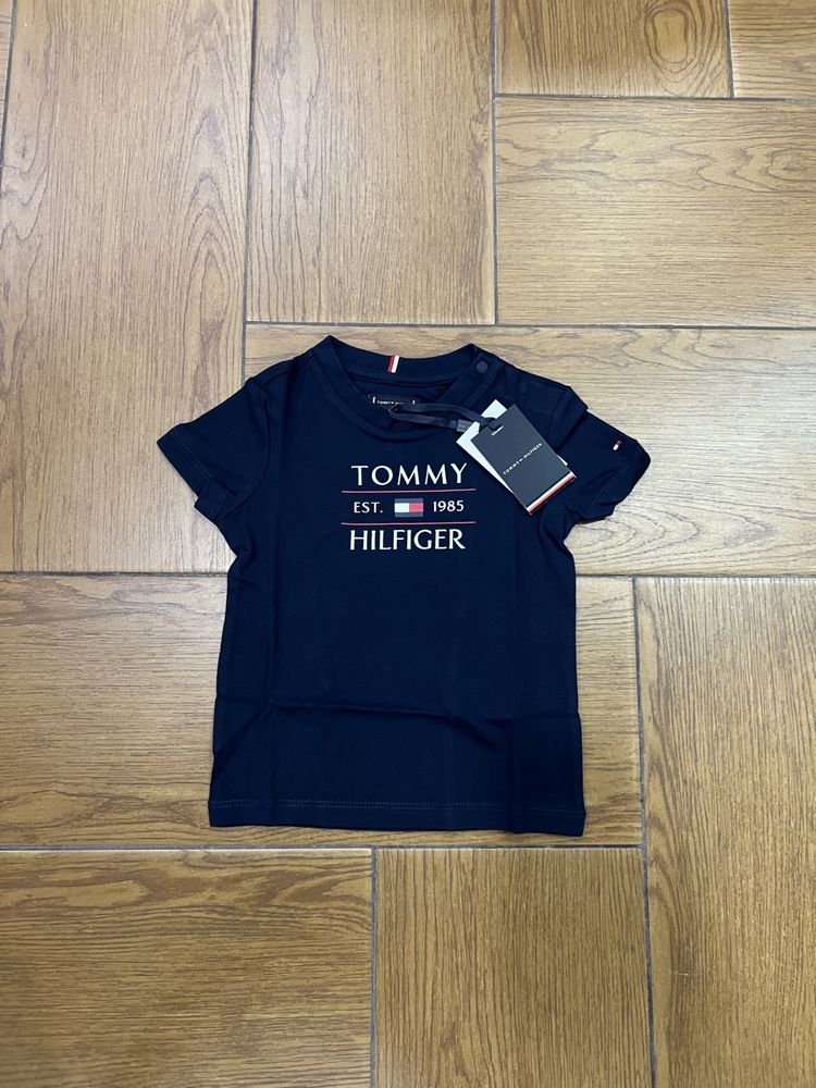 T-shirt manica corta Tommy Hilfiger per bambino taglia 18 Mesi
