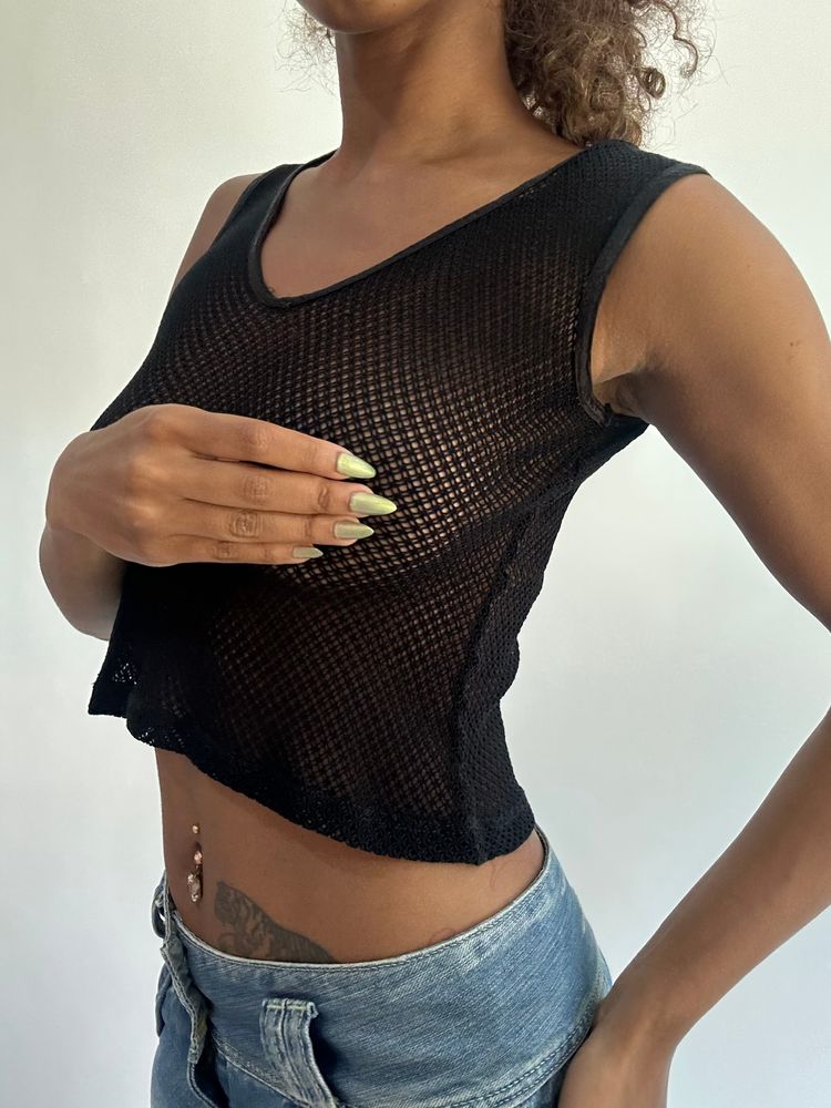 wag drop | small black crochet cropped tank top image 4