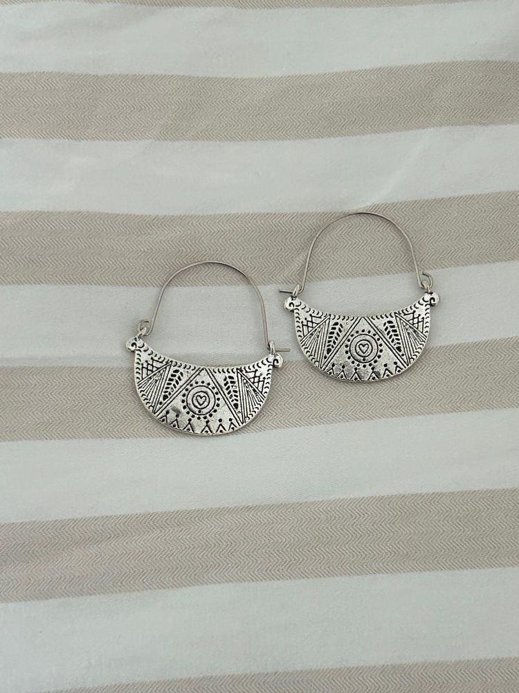 Silver-Tone Tribal Patterned Earrings 2