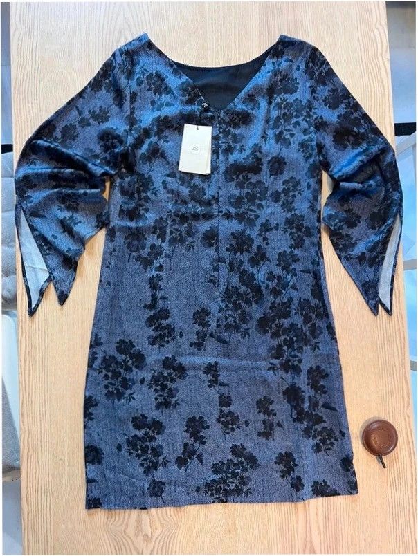 Elegant JS by Simorra Midi Dress 🪻 2