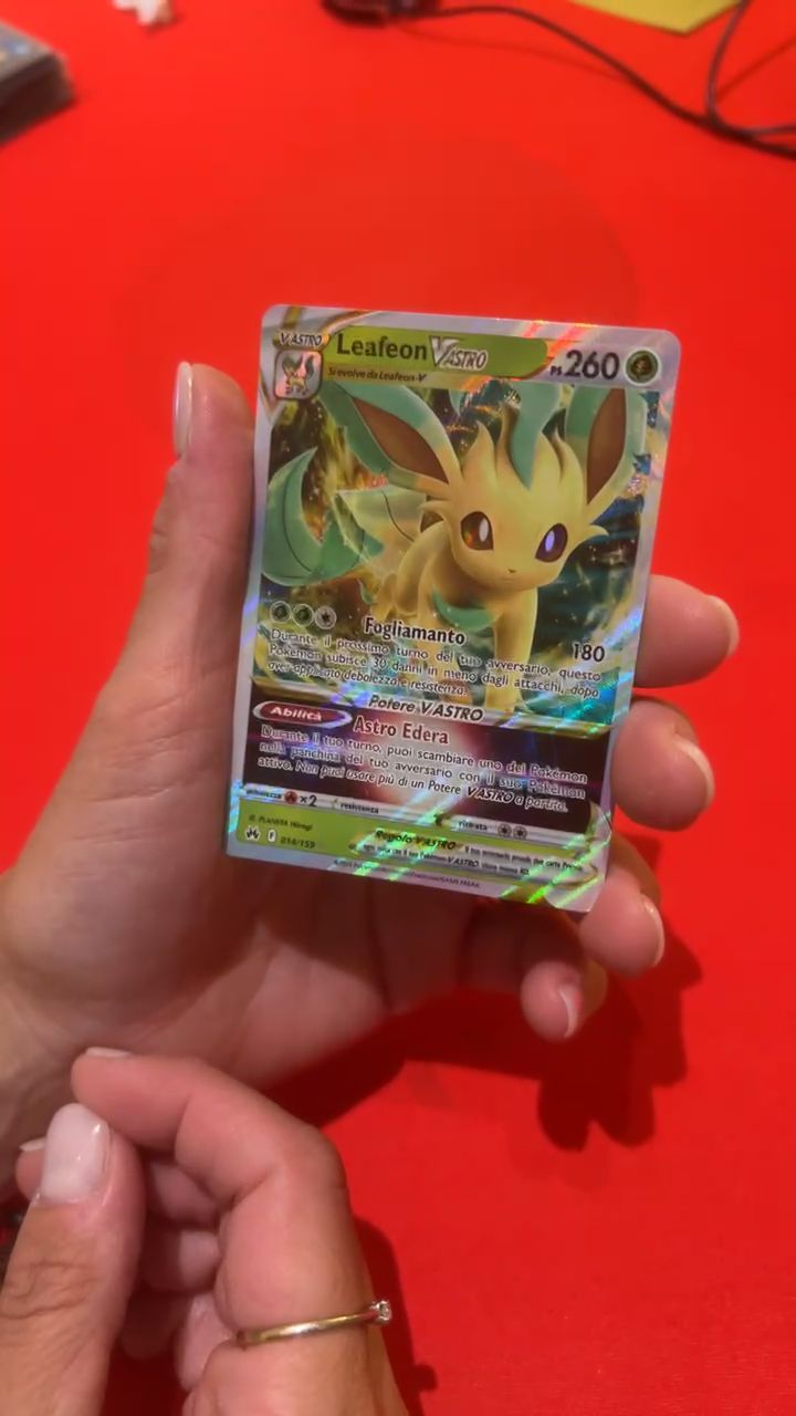 Immagine di Pokemon Leafeon Vstar 1