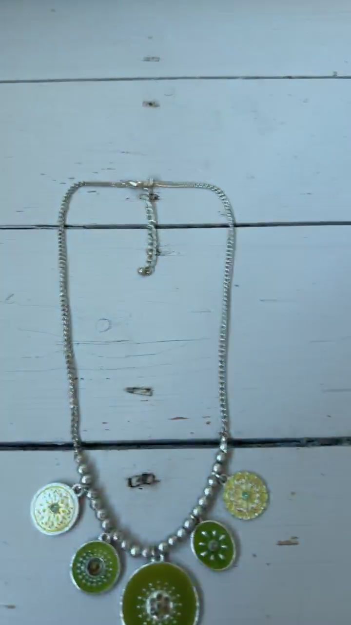 Necklace image 1
