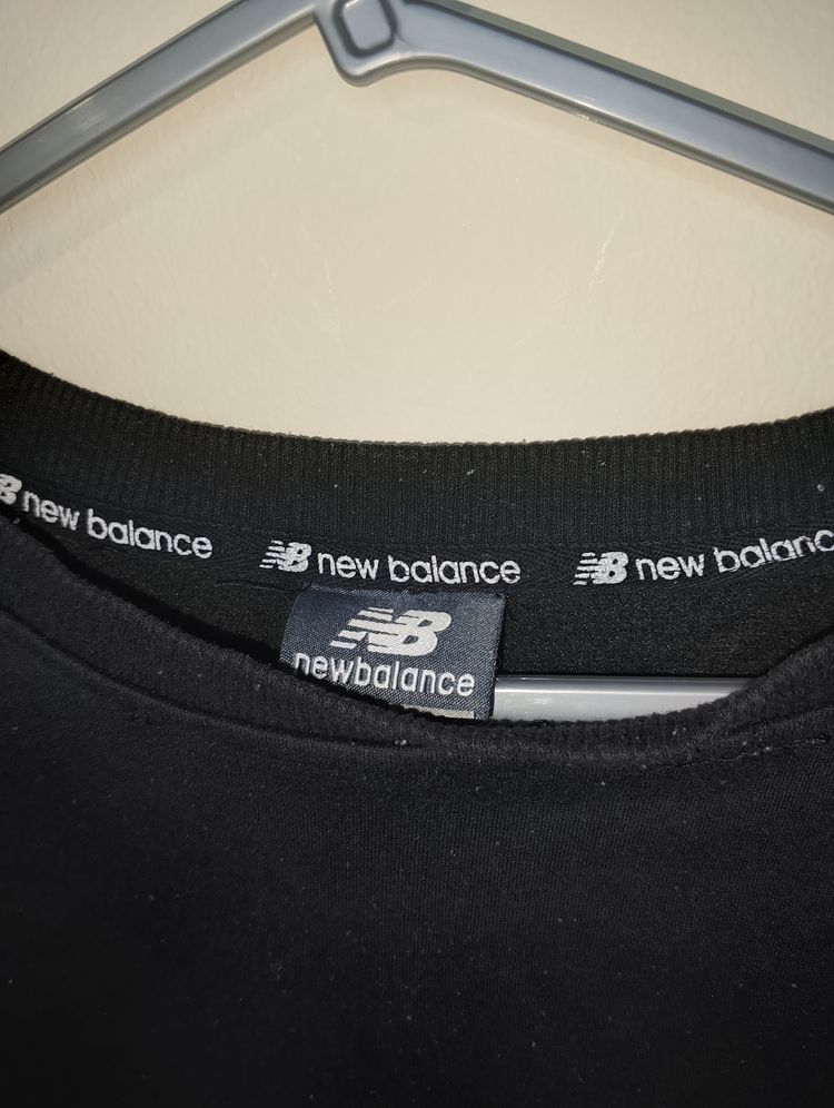 New Balance Black Sweatshirt 3