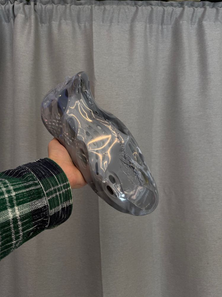 Yeezy Foam Runner MX Grey