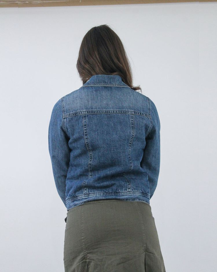 Immagine di gilmore girls | medium/large mid blue fitted denim jacket 6