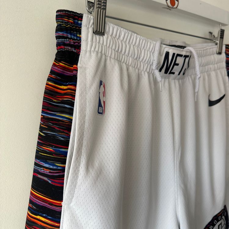Brooklyn Nets Nike shorts - Large image 7