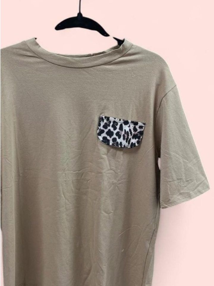 Immagine di Beige T-Shirt With Leopard Print Pocket 3