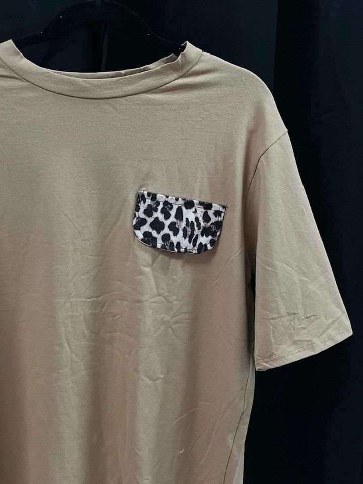 Immagine di Beige T-Shirt With Leopard Print Pocket 2
