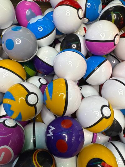 CharNzard mega poké Balls £5=1 £20=6 £40=14